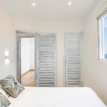 La Perla Great Seaview - 10e Floor Fabiola 1 Апартаменты *