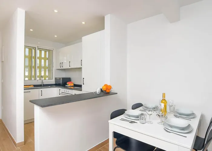 La Perla Great Seaview - 10e Floor Fabiola 1 *