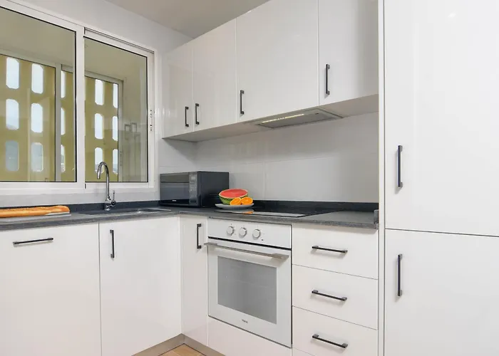 Apartment La Perla Great Seaview - 10e Floor Fabiola 1 *